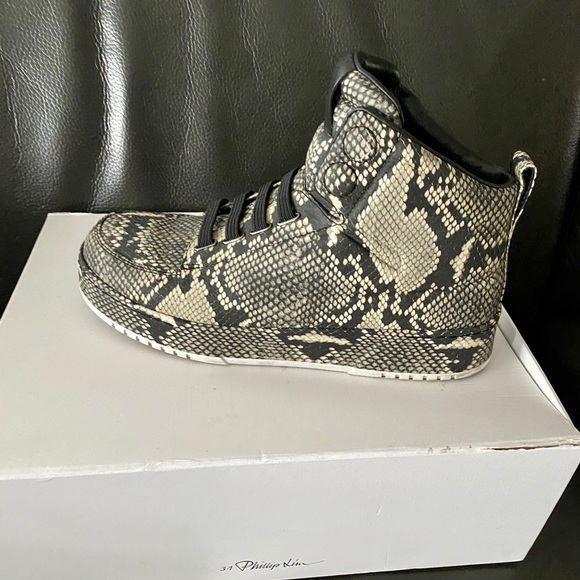 3.1 Phillip Lim snake skin sneaker - Picture 1 of 3